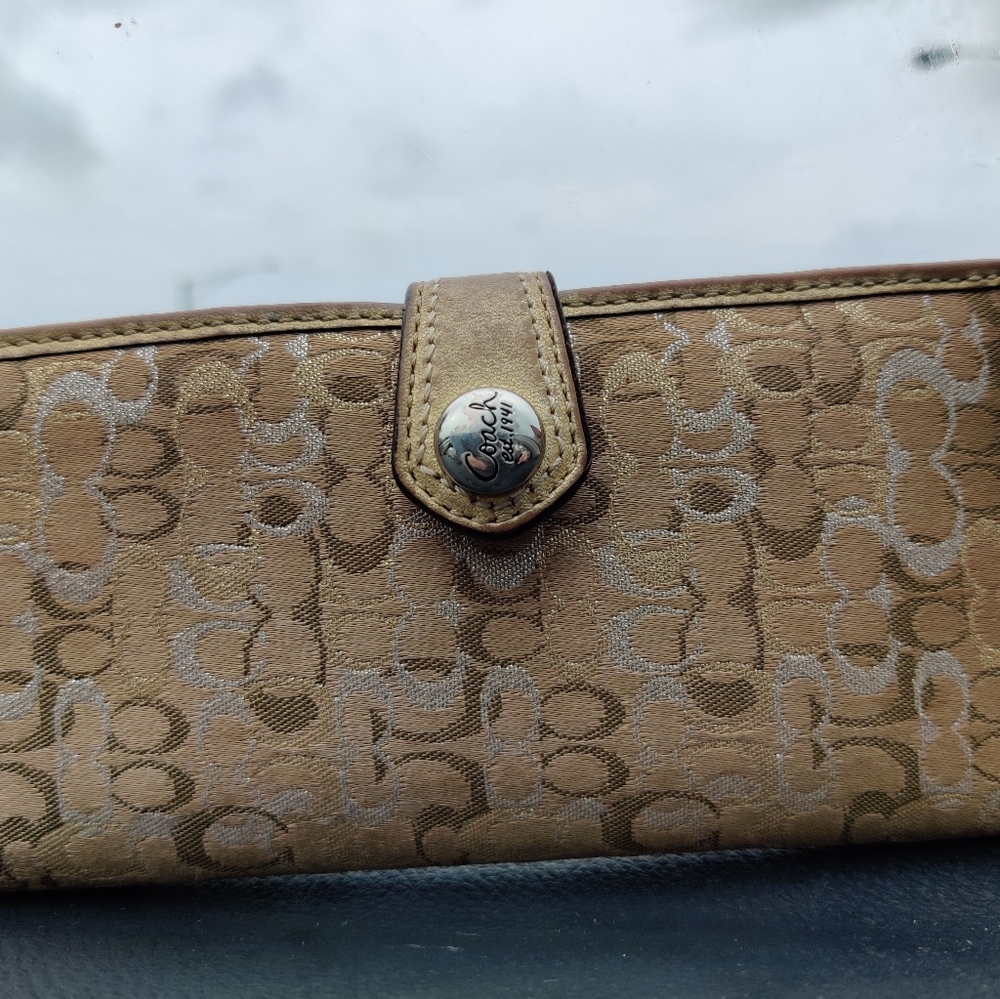 Coach wallet